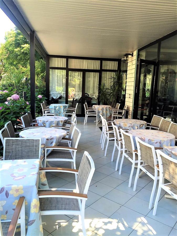 Hotel Barbiani Rimini Exterior foto